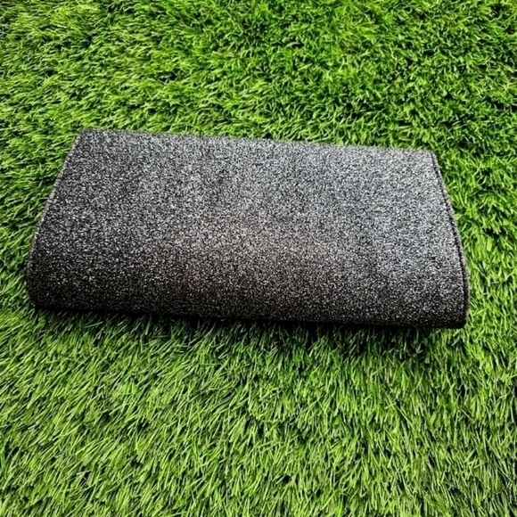 Payless womens clutch bag in silver and black prestine condition - Picture 4 of 7